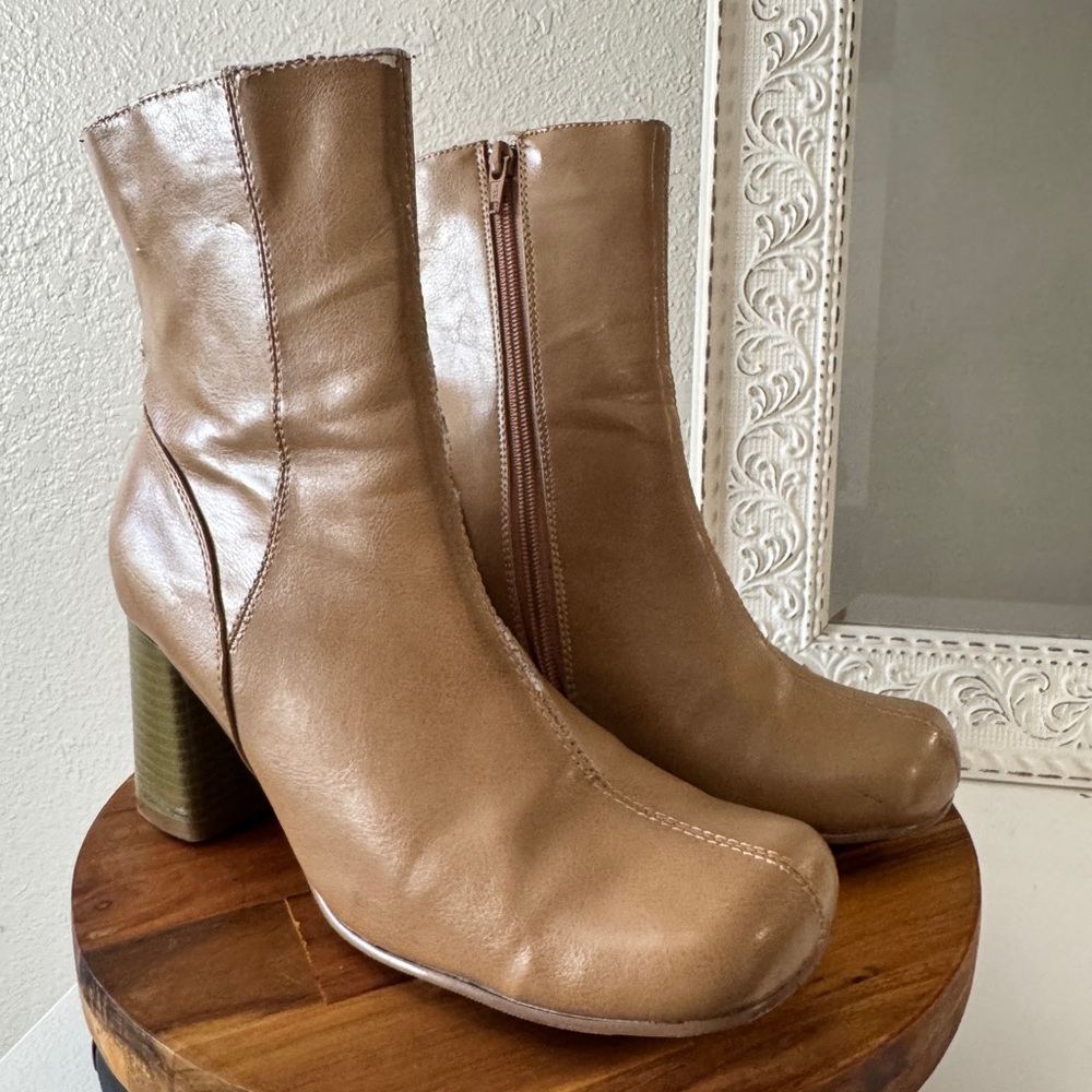 Elegant Tan Leather Ankle Boots
